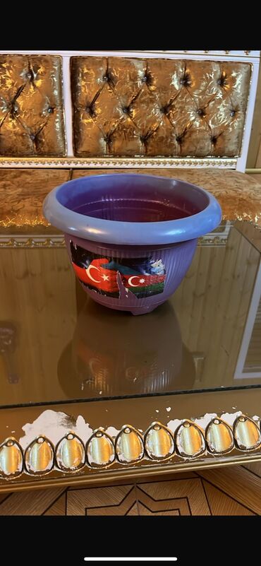 Bitkilər üçün dibçəklər: Cürbəcür fərqli dizaynda fərqli ölçüde dibçəklər aylr-ayrı və bütov -da lalafo.az — 4 Bitkilər üçün dibçəklər: Cürbəcür fərqli dizaynda fərqli ölçüde dibçəklər aylr-ayrı və bütov — 4