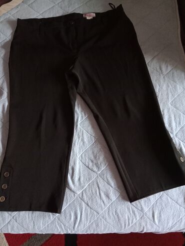 crna kosulja i sive pantalone: Normalan struk