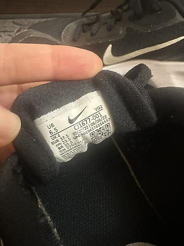 nike tech flece: Кроссовки Nike, артикул CJ. Лёгкая спортивная модель в чёрном цвете с — 3