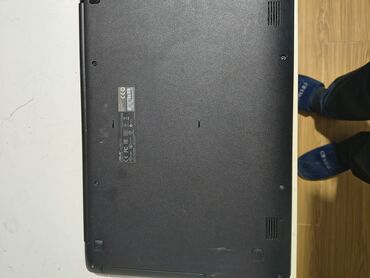 ASUS: Intel Pentium, 4 GB OZU, 15.6 " — 9