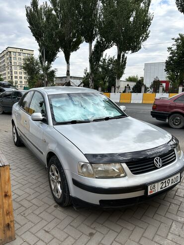 куплю колесо: Volkswagen Passat: 1999 г., 1.6 л, Автомат, Бензин, Седан