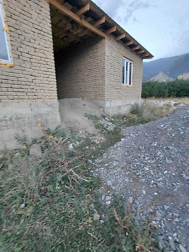 каракол комната: Дом из самана/кирпича-сырца на монолитном цоколе. Одноэтажное строение — 2