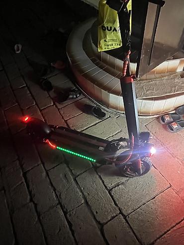 2 ci el scooter: Elektrik skuter - Güclü LED işıq sistemi: ön tərəfdə üçlü faralar və — 4