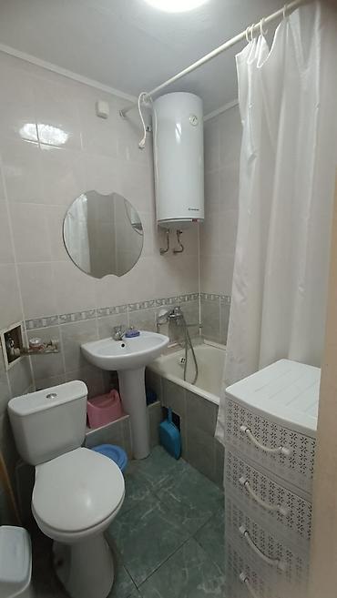 Продажа квартир: 3 комнаты, 58 м², 8 мкр 104 серия, 3 этаж, Требуется ремонт — 6