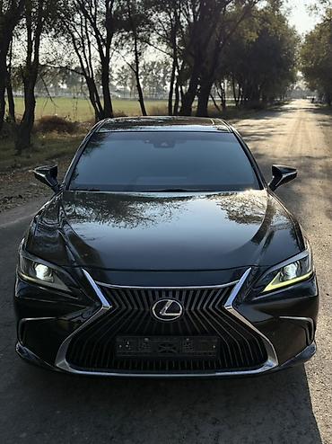 ct 200h: Lexus ES: 2019 г., 2.5 л, Автомат, Гибрид, Седан — 1