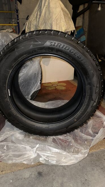 купить шины максис в бишкеке: Шиналар 235 / 60 / R 18, Кыш, Колдонулган, Комплект, Жол тандабастар (АТ/МТ), Жапония, Bridgestone