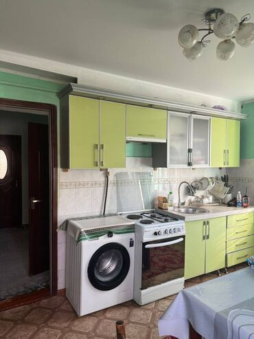 Продажа квартир: 4 комнаты, 115 м², 1 этаж — 4