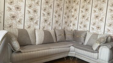 İkimərtəbəli uşaq çarpayıları: Künc divan