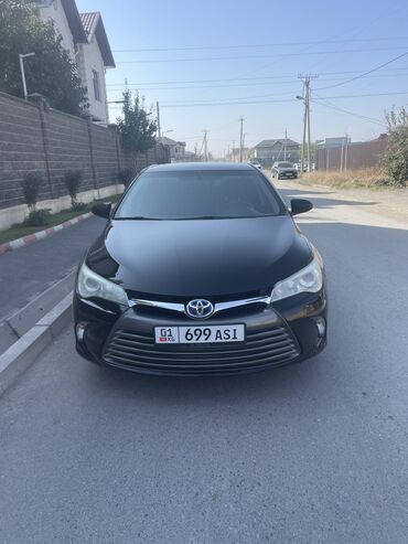 авто под выкуп в рассрочку: Toyota Camry: 2016 г., 2.5 л, Автомат, Гибрид, Седан