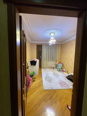 Köhnə tikili: Bakı, Bakıxanov qəs., 4 otaqlı, Köhnə tikili, m. Neftçilər, 120 kv. m — 10