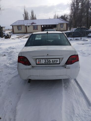 авто присеп: Daewoo Nexia: 2010 г., 1.6 л, Механика, Бензин, Седан