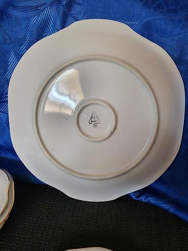 Ostali antikviteti: Servis Jugoporcelan Titov Veles za poslastice iz 70ih godina. Servis na lalafo.rs — 12 Ostali antikviteti: Servis Jugoporcelan Titov Veles za poslastice iz 70ih godina. Servis — 12