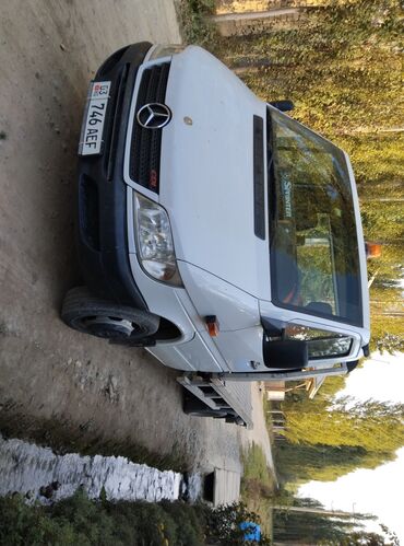 хово машина: Mercedes-Benz Спринтер: 2005 г., 2.2 л, Механика, Дизель