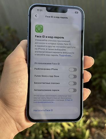 resmi 10 s: IPhone 13, Mavi, Face ID — 1