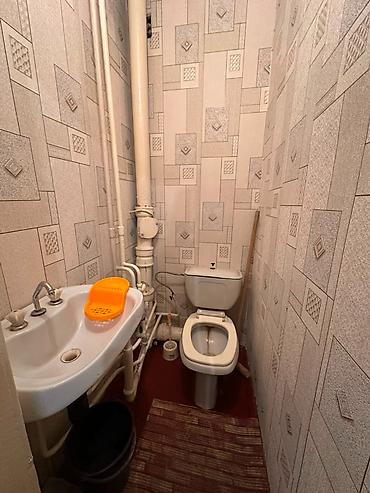 Продажа квартир: 2 комнаты, 55 м², ул. Ахунбаева / Малдыбаева Индивидуалка, 1 этаж, Косметический ремонт — 9