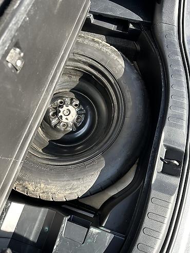 Toyota: Toyota RAV4: 2018 г., 2.5 л, Автомат, Гибрид, Кроссовер — 11