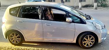 bruce 2r: Honda Jazz: 2009 г., 1.3 л, Робот, Бензин, Хэтчбэк — 2