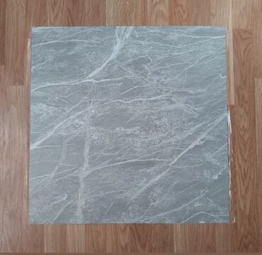 Laminat: Yapışqan laminat. PVC materialı olan arxasi özü yapişqanlı dekor yer -da lalafo.az — 17 Laminat: Yapışqan laminat. PVC materialı olan arxasi özü yapişqanlı dekor yer — 17