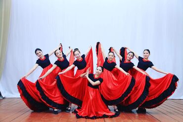 Обучение, курсы: Испанские Узбекские кыргызские платья на прокат 42-44-38 размеры