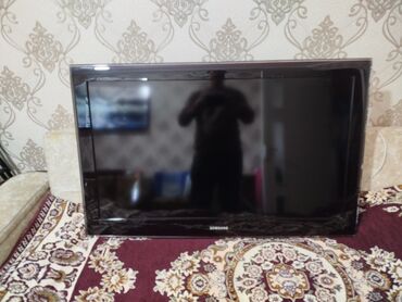 bmw 2 серия active tourer 218d steptronic: Samsung LCD TV – 112düym interneti yoxdu Arxa panel etiket