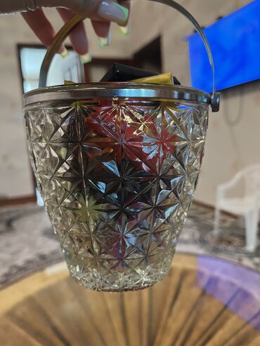 Konfet qabları: Konfet qabları