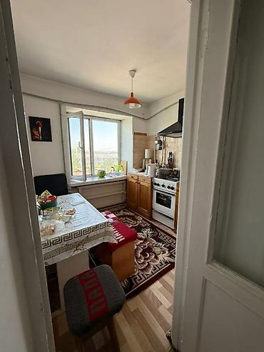 4: 2 комнаты, 48 м², Аламединский рынок / базар Индивидуалка, 4 этаж — 3