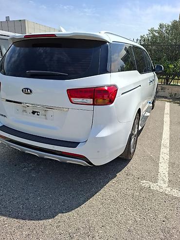 Kia: Kia Carnival minivan Lizing Mümkündür ilkin 12500 azn - Korpus: ağ — 11