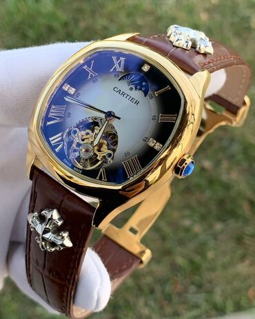 qizil saatlar instagram: Новый, Наручные часы, Cartier, цвет - Золотой