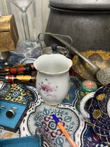 Digər əntiq əşyalar: Məişət və bəzək əşyalarından ibarət nostalji kolleksiya - Qızılı — 5