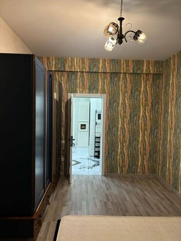 Mənzil kirayələyirəm: 3 otaqlı, 110 kv. m — 6