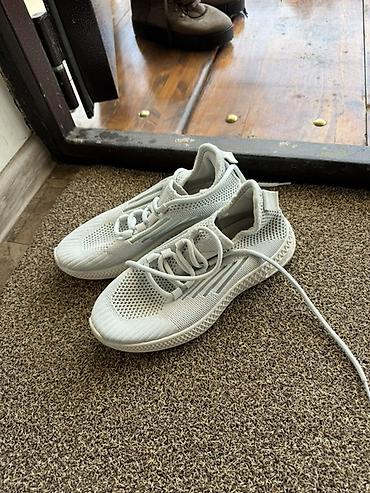 Другая женская обувь: Срочно Набор обуви Среди них есть не ношеные Продаю все одним лотом — 10