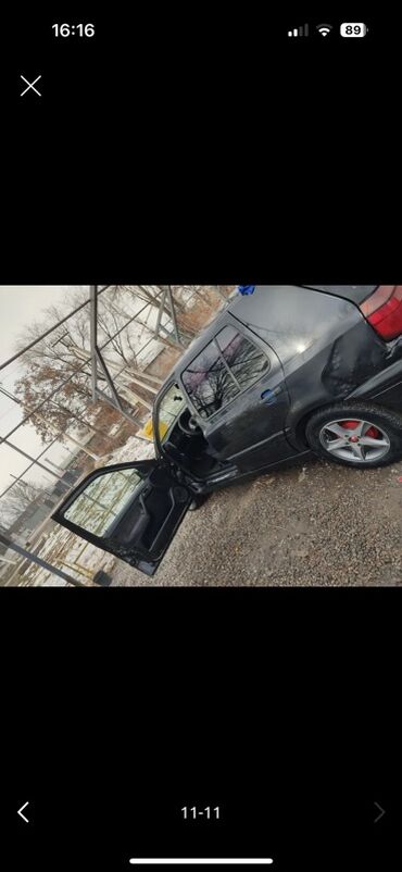 Volkswagen: Volkswagen Golf: 1993 г., 1.6 л, Механика, Бензин, Хэтчбэк — 4