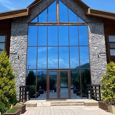 Алюминиевые окна на заказ: Алюминиевое окно на заказ, Тип окна: Балконные, Витражные, Мансардные, Декоративные особенности: Декоративный переплет, Бесплатная установка, Без рассрочки — 15