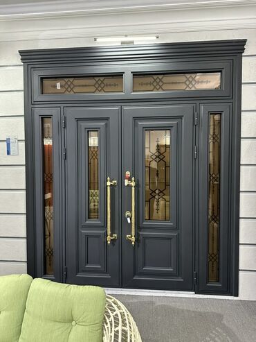 Giriş qapıları: Mənzil üçün Yeni Giriş qapısı Şəbəkə ilə, Pulsuz quraşdırma, Ünvandan götürmə, Pulsuz çatdırılma, Ödənişli çatdırılma — 16