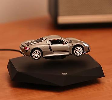 магниты: Левитирующая машинка Porsche, серый и красный Товар — 6
