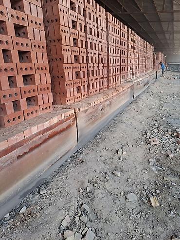 Строительный кирпич: Кирпич керамический пустотелый (перфорация 3 отверстия) - Материал — 9