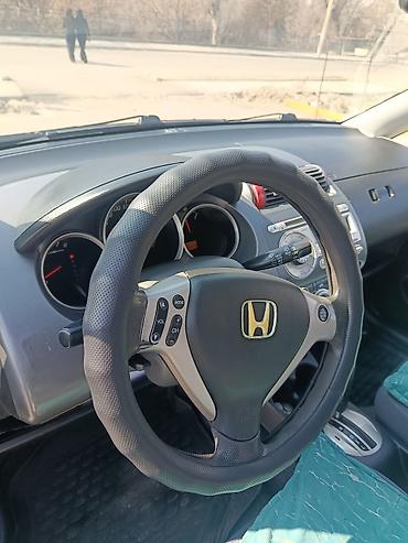 Honda: Honda Fit: 2008 г., 1.3 л, Вариатор, Бензин, Хэтчбэк — 8