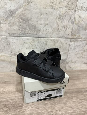 Uşaq ayaqqabıları: 25 razmer(Original Adidas,alinib Gosport Genclik mall)1 defe