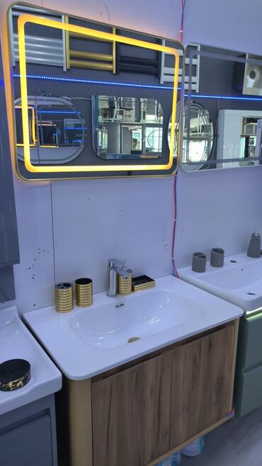 Güzgülər: Güzgü Divar üçün, Düzbucaqlı, Hamam üçün, Arxa işıqlı