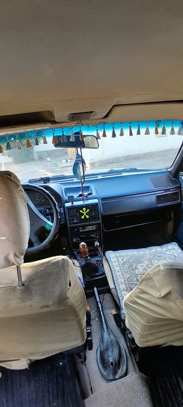 Audi: Audi 100: 1988 г., 1.8 л, Механика, Бензин, Седан — 8