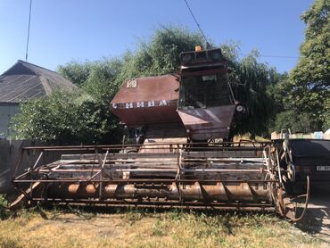 трактор 40 т: Уборка зерновых полей