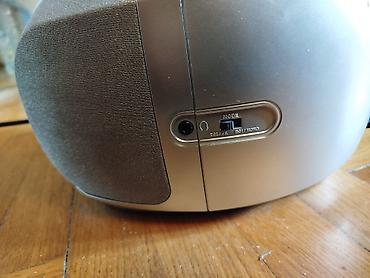 Zvučnici i stereo sistemi: Hitachi radiokasetofon Nema antenu inace radi, malo ga zeza dugme za — 21