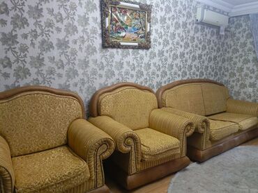 qaş kreslosu: Salam sekilde gorunduyu kimi qonaq otaqi desti Normal veziyyetde