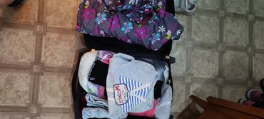 детские зимние одежды: Целый чемодан вещей на девочку 110, 116, 120 см продам недорого в