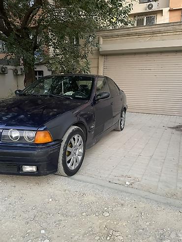 BMW: BMW 3 series: 2 l | 1993 il Sedan — 2