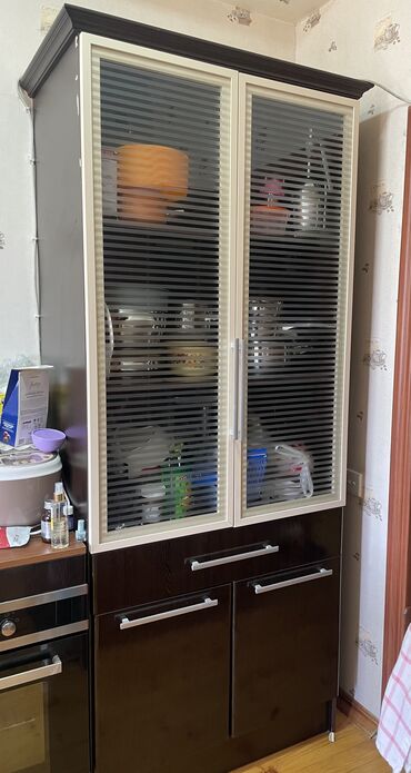 metbex dolab: Metbex mebeli, shkaf ile birlikde