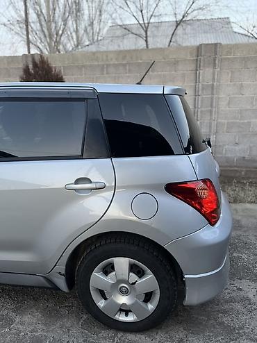 Toyota: Toyota ist: 2003 г., 1.3 л, Автомат, Бензин, Хэтчбэк — 2