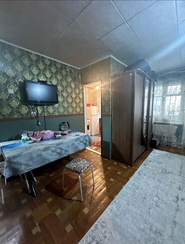 бишкек квартиры: 1 комната, 30 м², Хрущевка, 2 этаж, Косметический ремонт