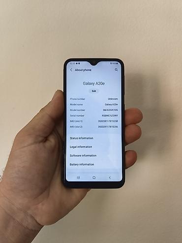 tablet 10 inča: Samsung A20e dual sim, otključan za sve mreže. Ima 3/32 gb memorije — 5
