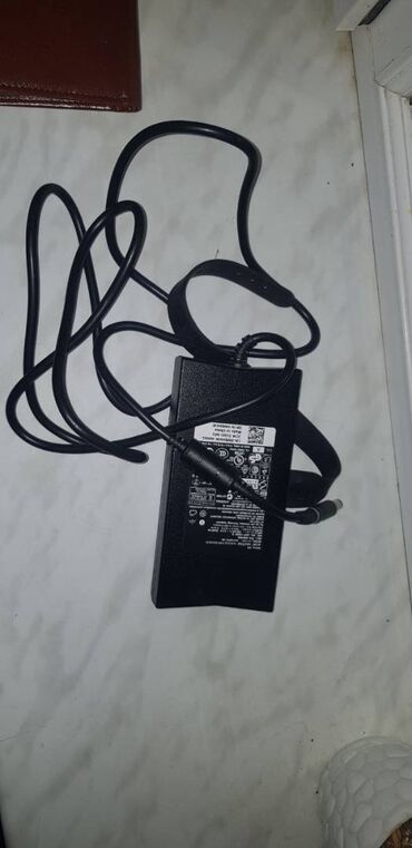 komputer adapter: Dell orginal adapter